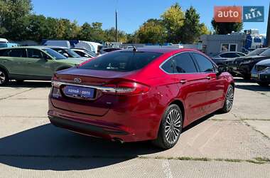 Седан Ford Fusion 2016 в 