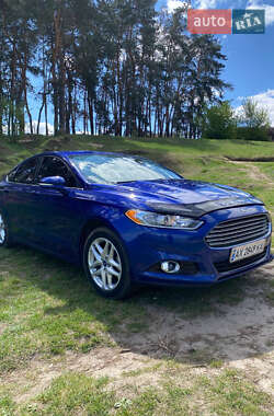 Седан Ford Fusion 2013 в 