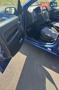 Хэтчбек Ford Fusion 2009 в 