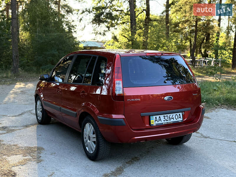 Хетчбек Ford Fusion 2006 в Києві