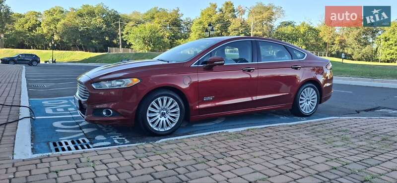 Седан Ford Fusion 2015 в Одесі