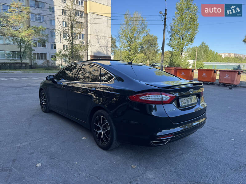 Седан Ford Fusion 2013 в Каменском