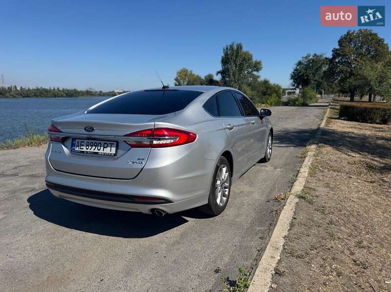 Седан Ford Fusion 2017 в Вишневому