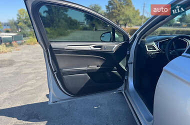 Седан Ford Fusion 2017 в Вишневому