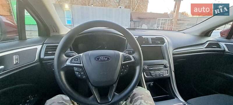 Седан Ford Fusion 2018 в Виннице
