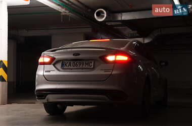 Седан Ford Fusion 2012 в 