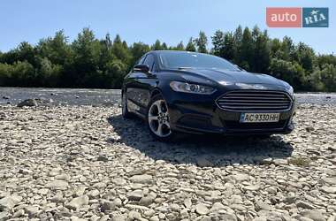 Седан Ford Fusion 2015 в 