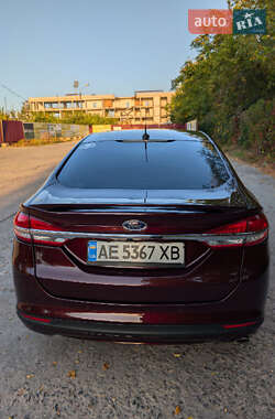 Седан Ford Fusion 2016 в 