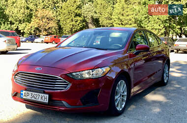Седан Ford Fusion 2018 в 