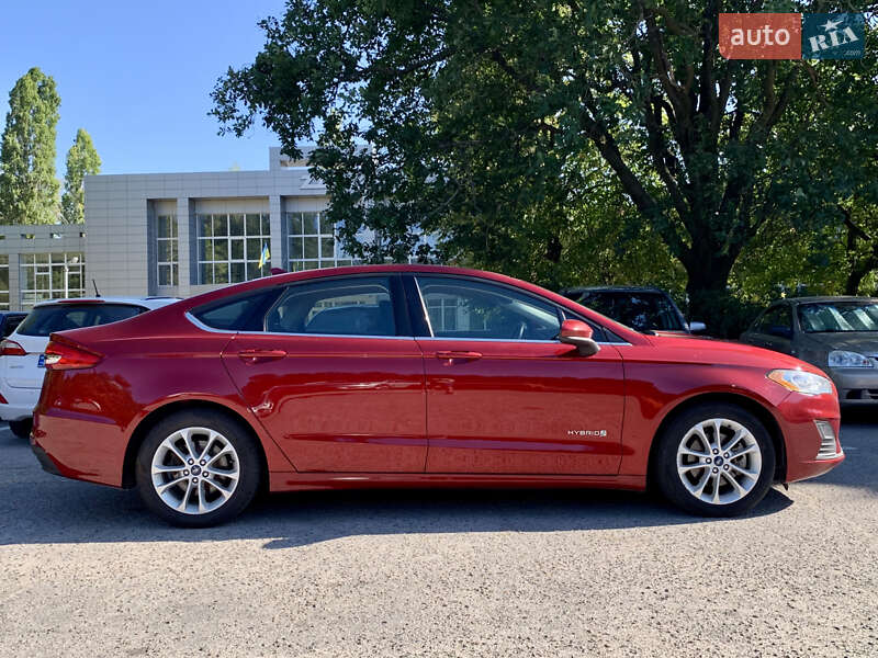 Седан Ford Fusion 2018 в Запоріжжі