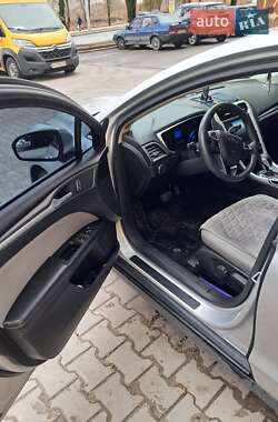 Седан Ford Fusion 2014 в 