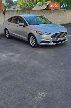 Седан Ford Fusion 2014 в 