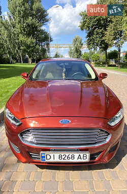 Седан Ford Fusion 2014 в 
