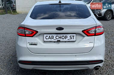 Седан Ford Fusion 2016 в 