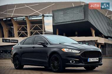 Седан Ford Fusion 2014 в Львові