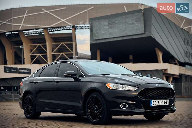 Седан Ford Fusion 2014 в 