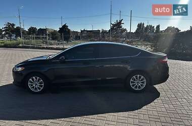 Седан Ford Fusion 2014 в 
