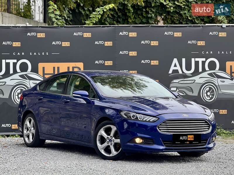 Седан Ford Fusion 2015 в 