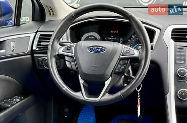 Седан Ford Fusion 2015 в 