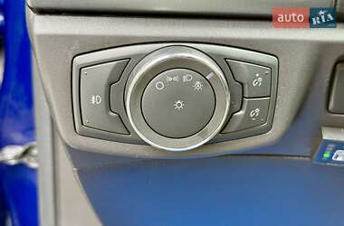 Седан Ford Fusion 2015 в 