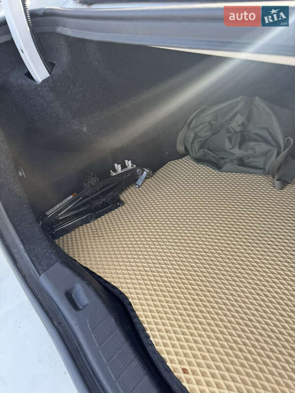 Седан Ford Fusion 2015 в Рудки