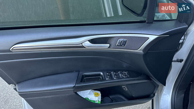 Седан Ford Fusion 2016 в Киеве
