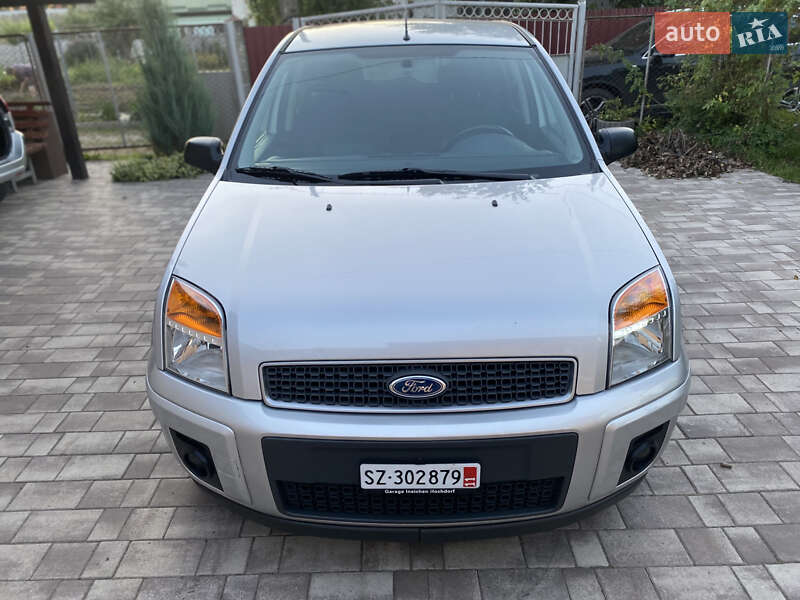 Хэтчбек Ford Fusion 2008 в Виннице