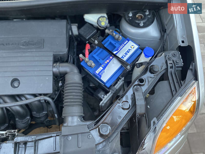 Хэтчбек Ford Fusion 2008 в Виннице