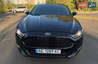 Седан Ford Fusion 2016 в 