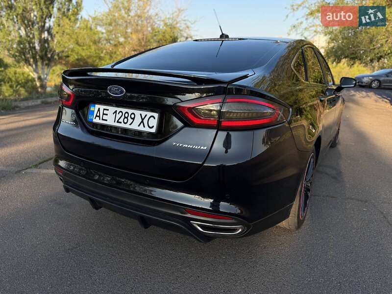Седан Ford Fusion 2016 в Кривом Роге
