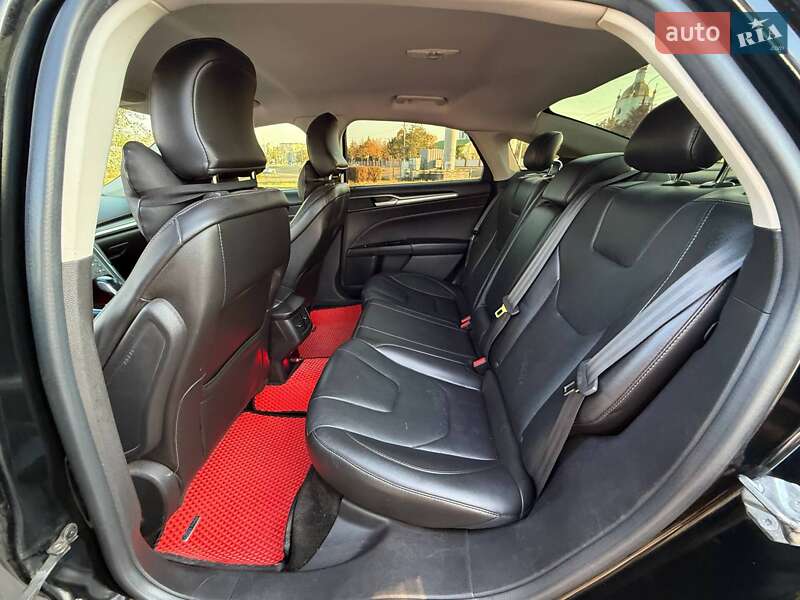 Седан Ford Fusion 2016 в Кривому Розі