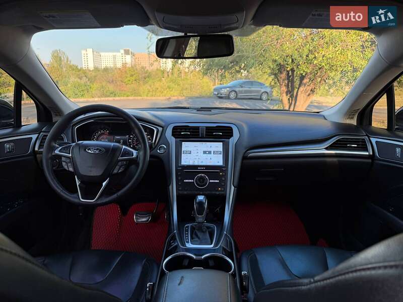 Седан Ford Fusion 2016 в Кривом Роге