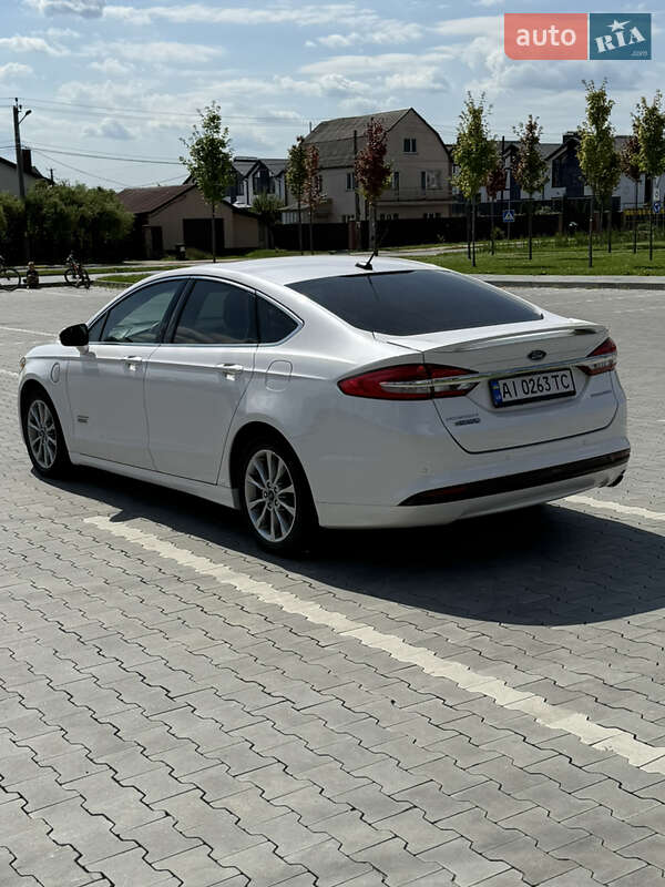 Седан Ford Fusion 2018 в Ирпене