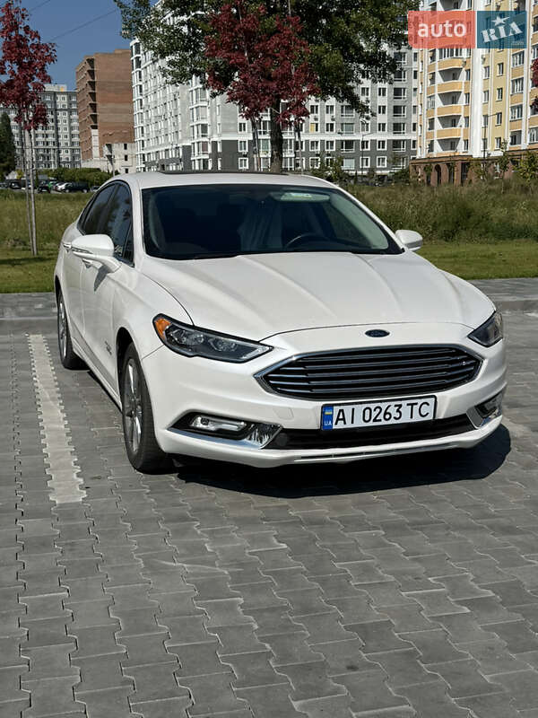 Седан Ford Fusion 2018 в Ирпене