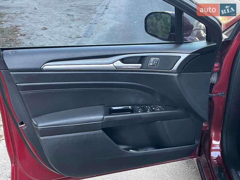 Седан Ford Fusion 2015 в Киеве фото 19 Седан Ford Fusion 2015 в Киеве