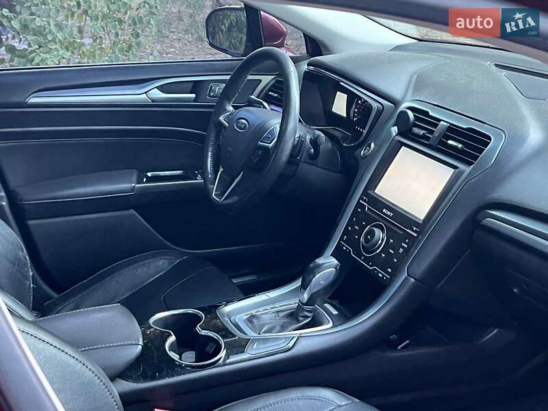 Седан Ford Fusion 2015 в Киеве фото 33 Седан Ford Fusion 2015 в Киеве