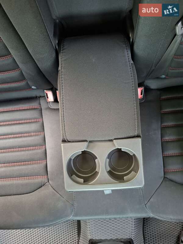 Седан Ford Fusion 2014 в Гусятине