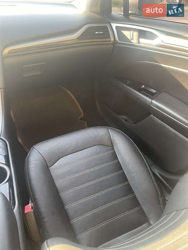 Седан Ford Fusion 2014 в Харкові