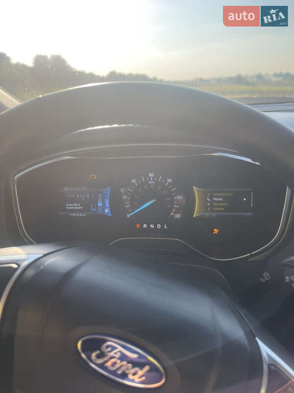 Седан Ford Fusion 2014 в Харкові