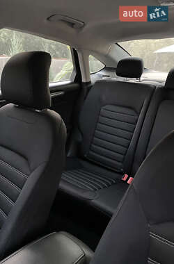 Седан Ford Fusion 2014 в 