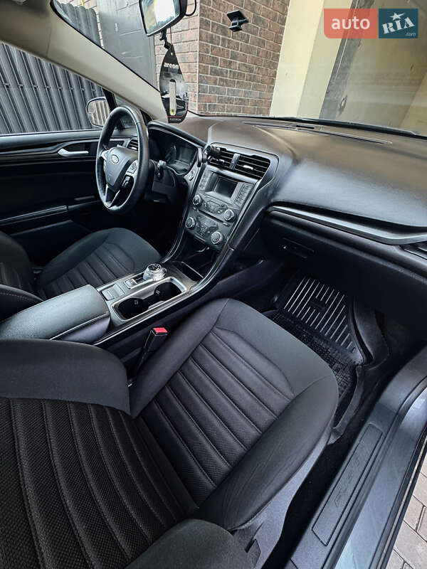 Седан Ford Fusion 2018 в Тернополе