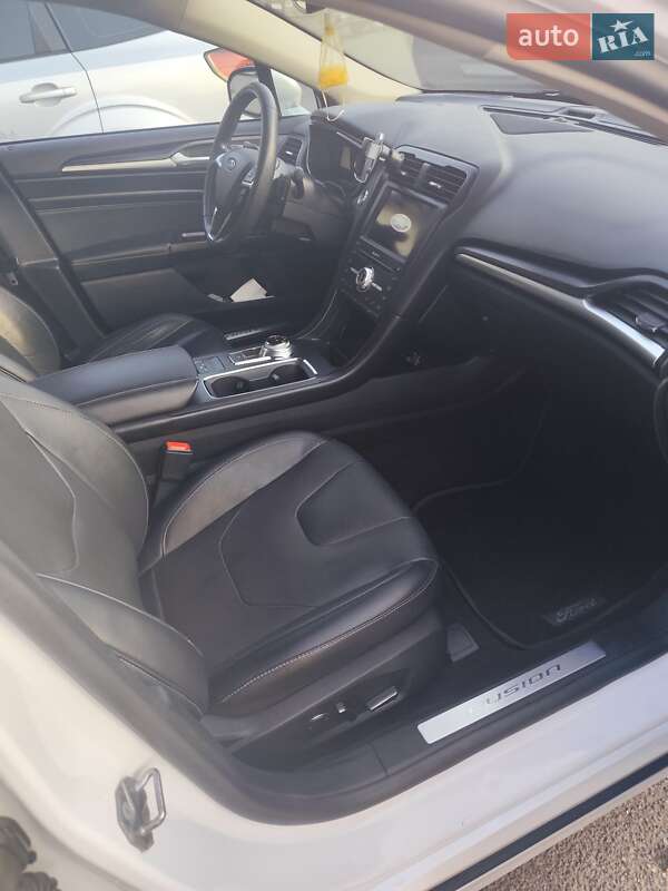 Седан Ford Fusion 2019 в Киеве фото 7 Седан Ford Fusion 2019 в Киеве