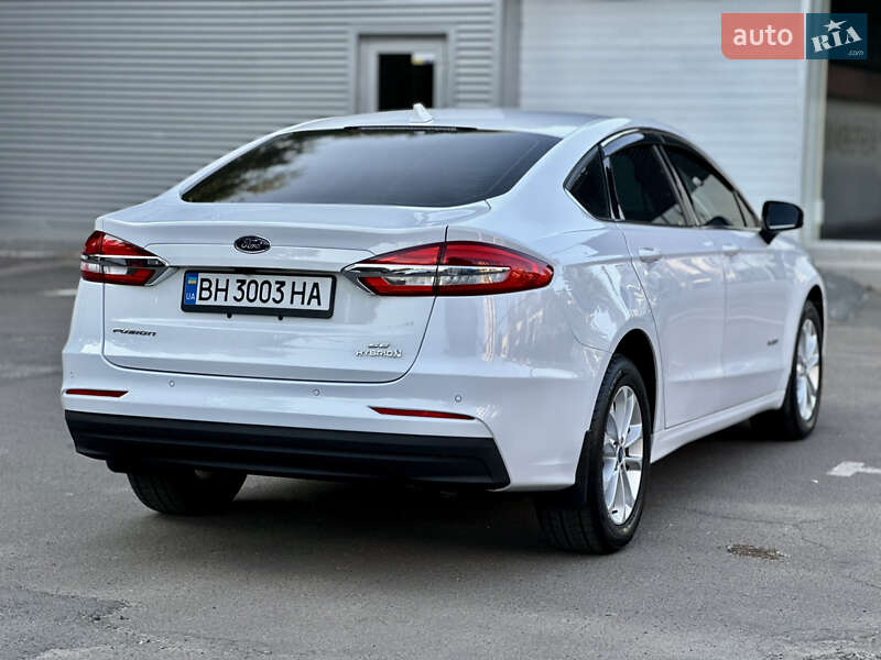 Седан Ford Fusion 2019 в Одессе