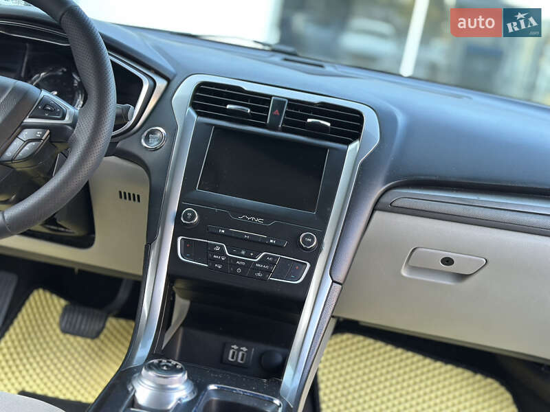 Седан Ford Fusion 2019 в Одессе