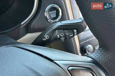 Седан Ford Fusion 2019 в 