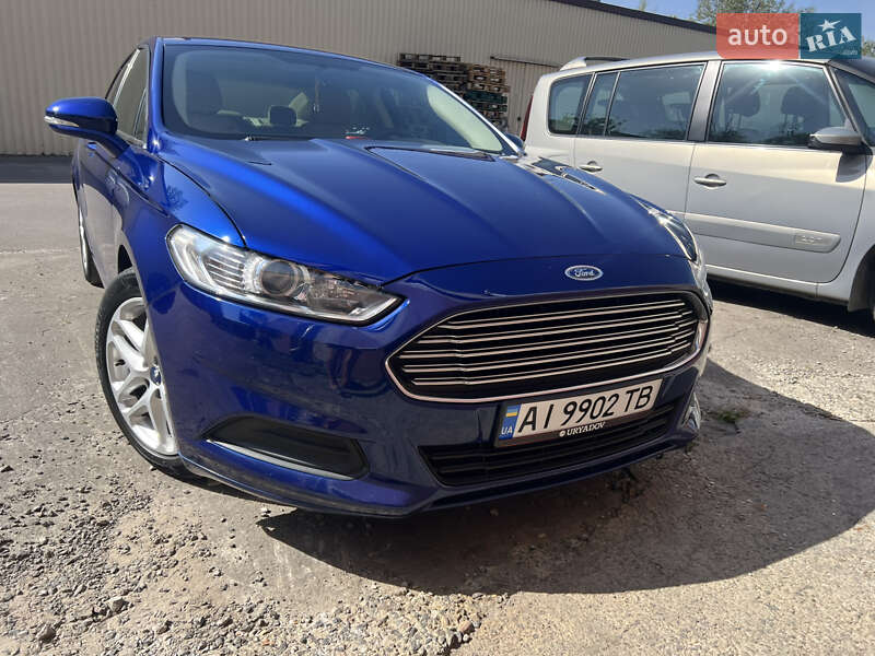 Седан Ford Fusion 2015 в 