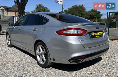 Седан Ford Fusion 2015 в 