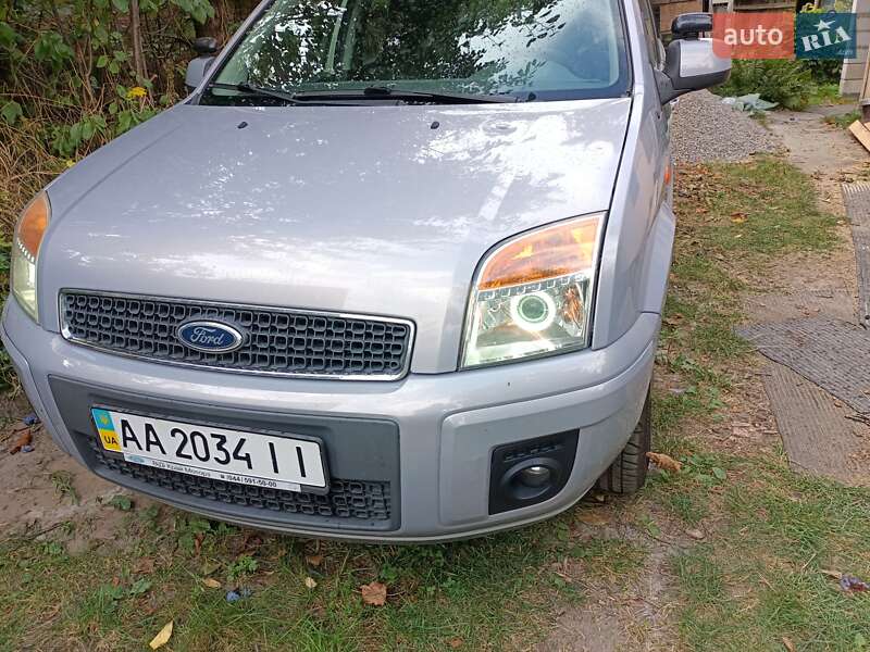 Ford Fusion 2011