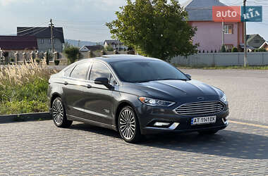 Седан Ford Fusion 2017 в 