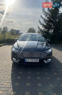 Седан Ford Fusion 2017 в 